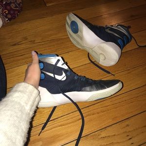 Nike Hyper Dunk Blue Basketball Shoes